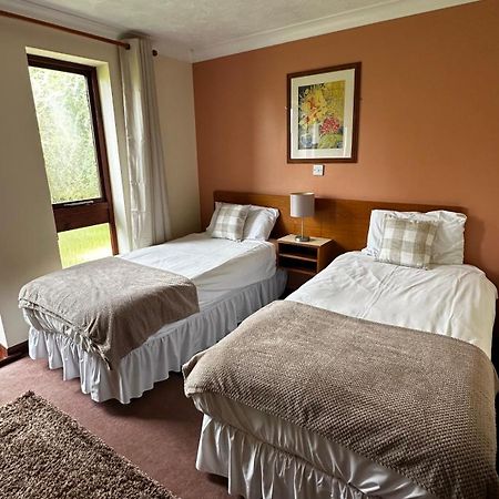 Farmhouse Inn Thaxted Экстерьер фото