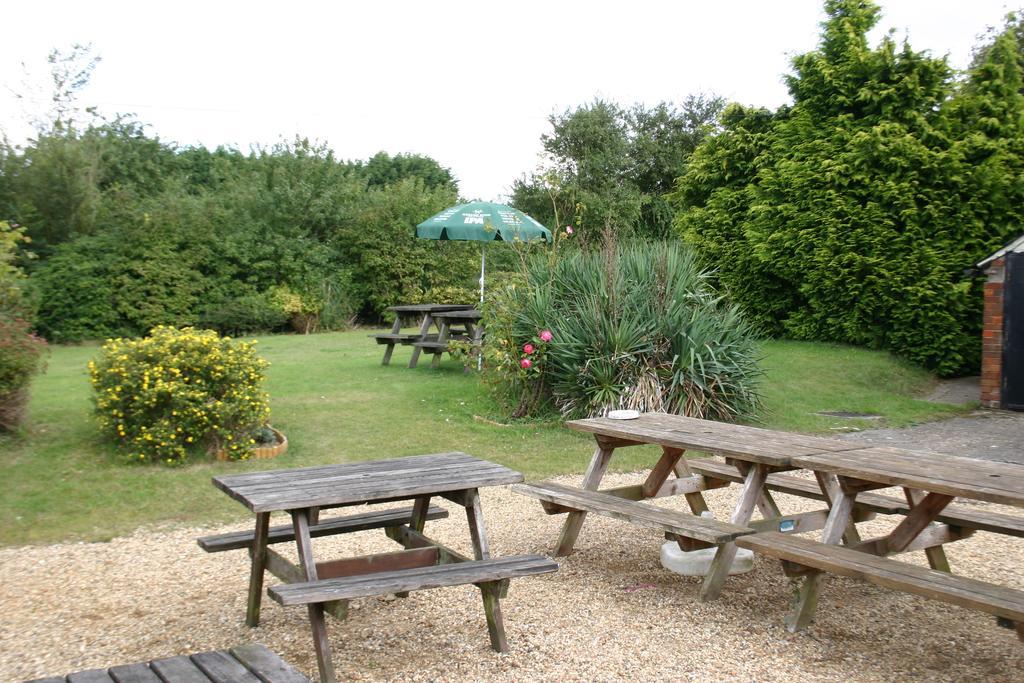 Farmhouse Inn Thaxted Экстерьер фото