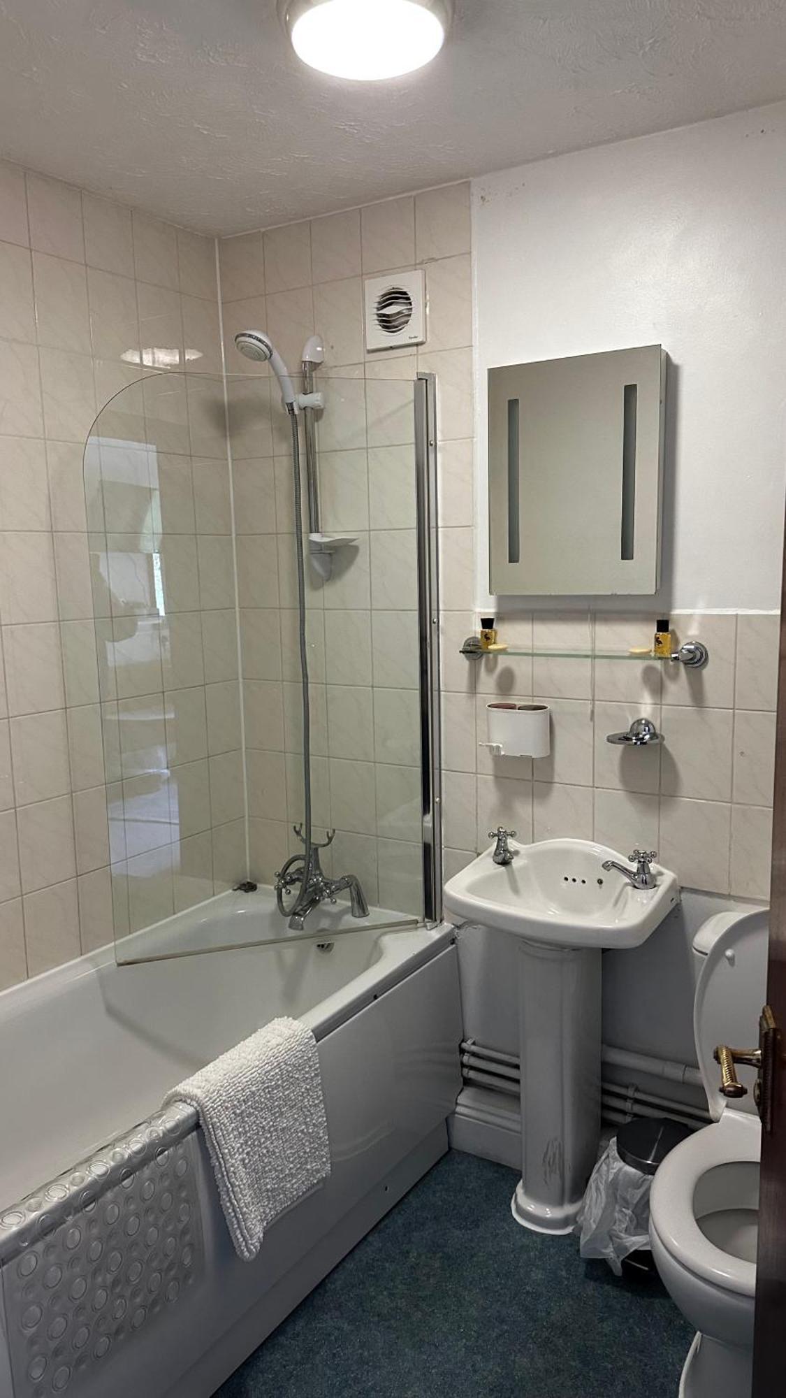 Farmhouse Inn Thaxted Экстерьер фото