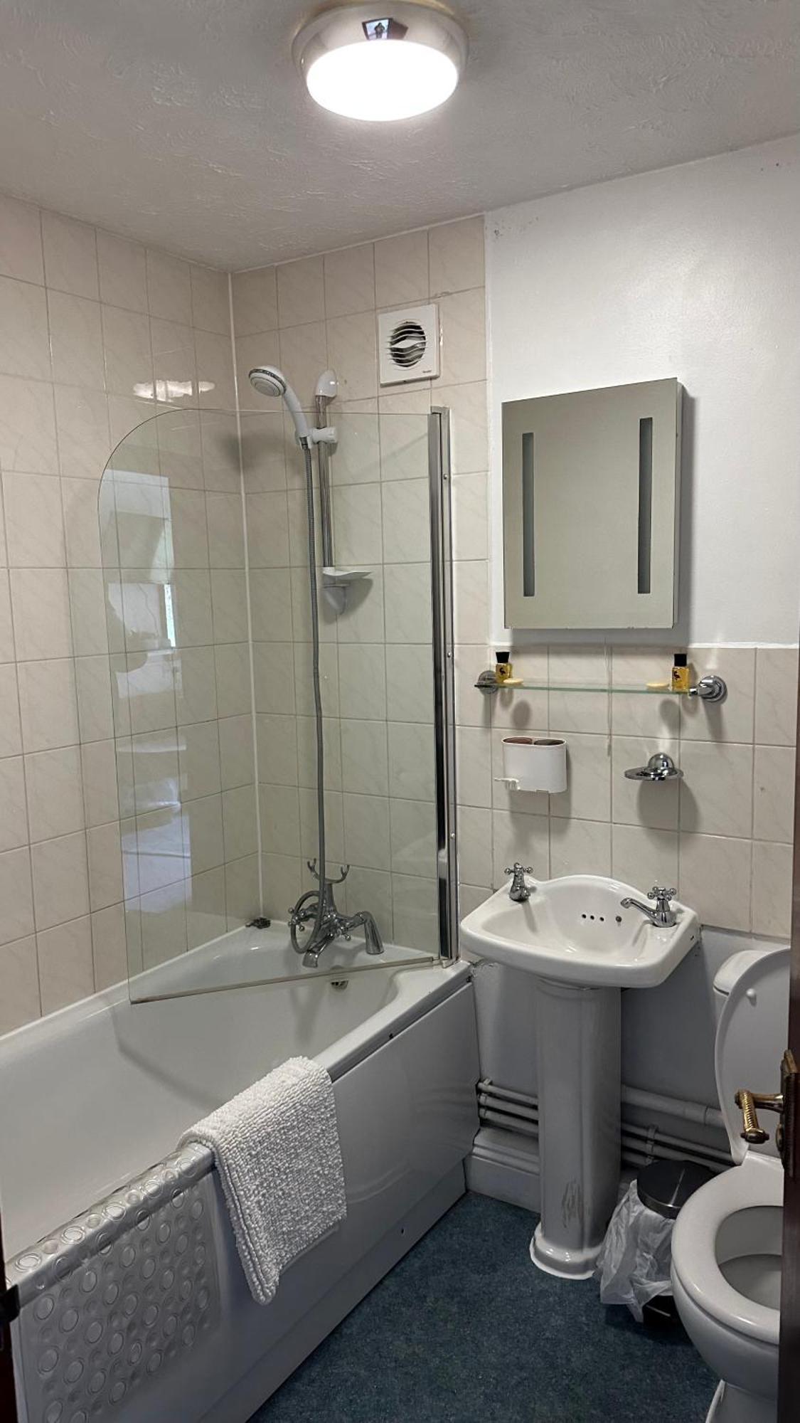 Farmhouse Inn Thaxted Экстерьер фото